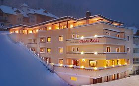 Hotel Garni Chasa Sulai