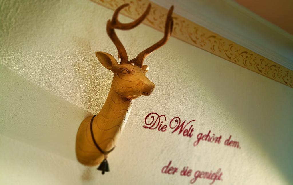 Hotel Garni Chasa Sulai Ischgl Room photo